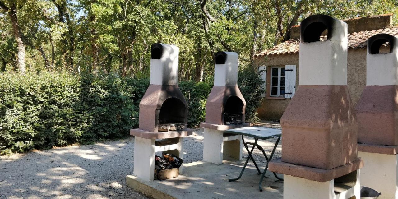Domaine Les Chenes Blancs Ξενοδοχείο Saint-Saturnin-les-Apt Εξωτερικό φωτογραφία