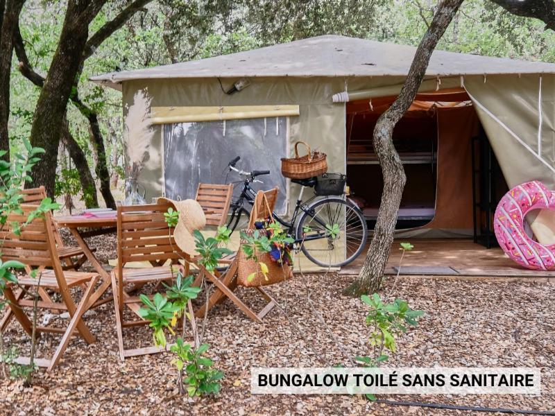 Domaine Les Chenes Blancs Ξενοδοχείο Saint-Saturnin-les-Apt Εξωτερικό φωτογραφία