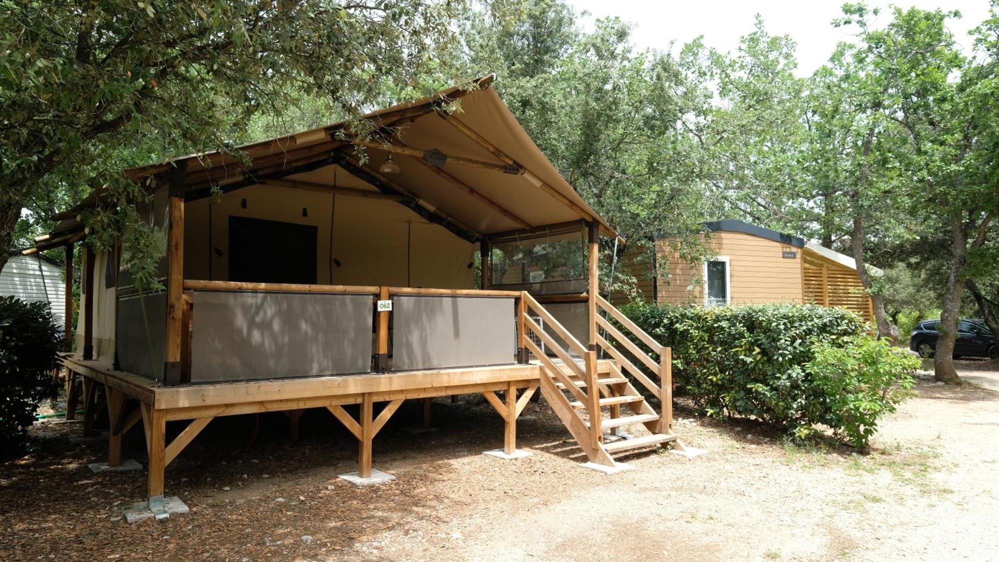 Domaine Les Chenes Blancs Ξενοδοχείο Saint-Saturnin-les-Apt Εξωτερικό φωτογραφία