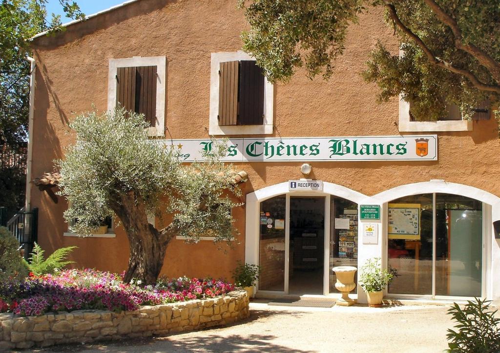Domaine Les Chenes Blancs Ξενοδοχείο Saint-Saturnin-les-Apt Εξωτερικό φωτογραφία